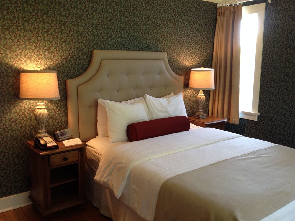 Rosewood Inn Victoria Buitenkant foto