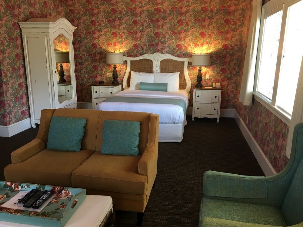 Rosewood Inn Victoria Buitenkant foto